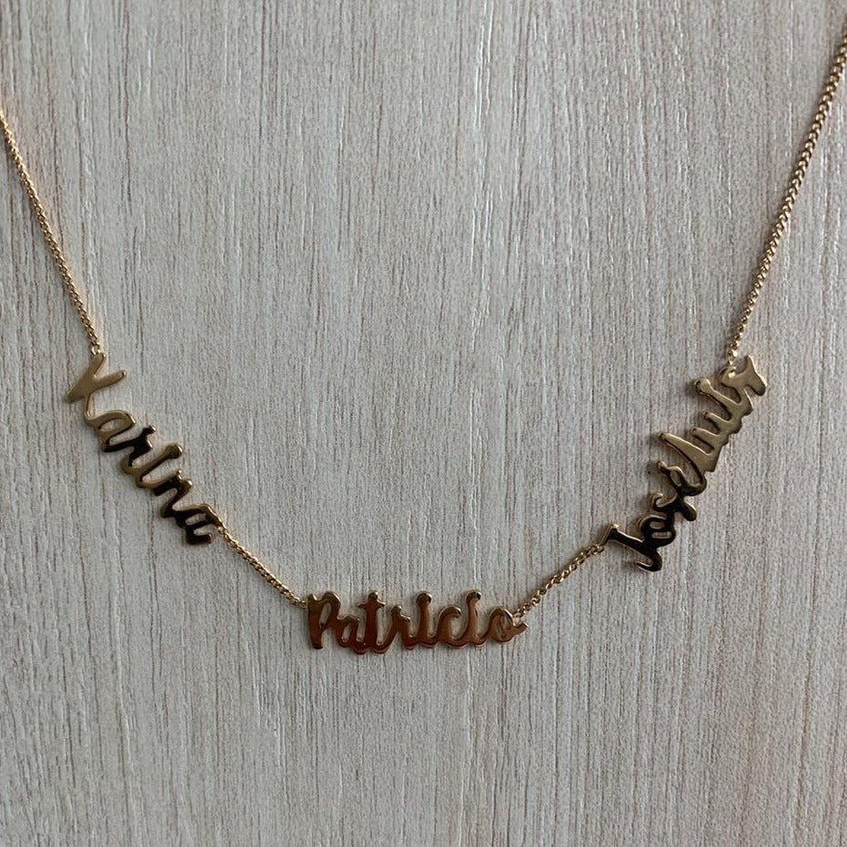 Collar Nombres de Familia Personalizado